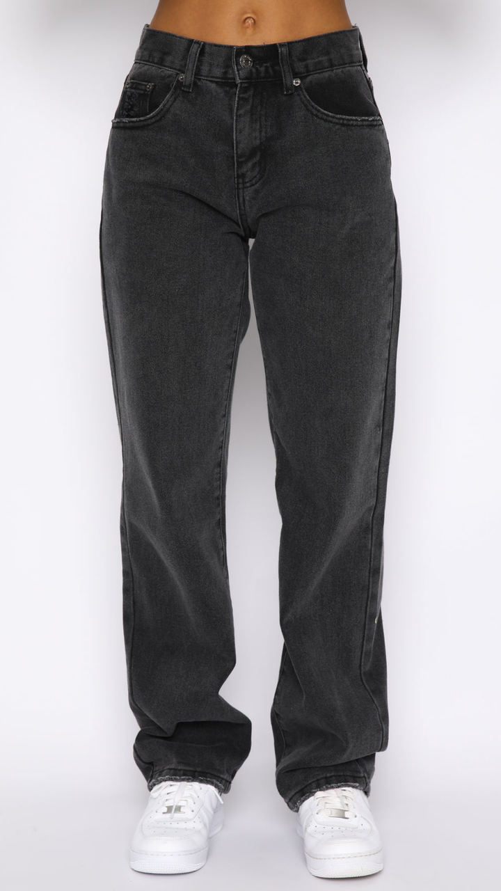 Callista Mid Rise Straight Leg Jeans in blue Wash