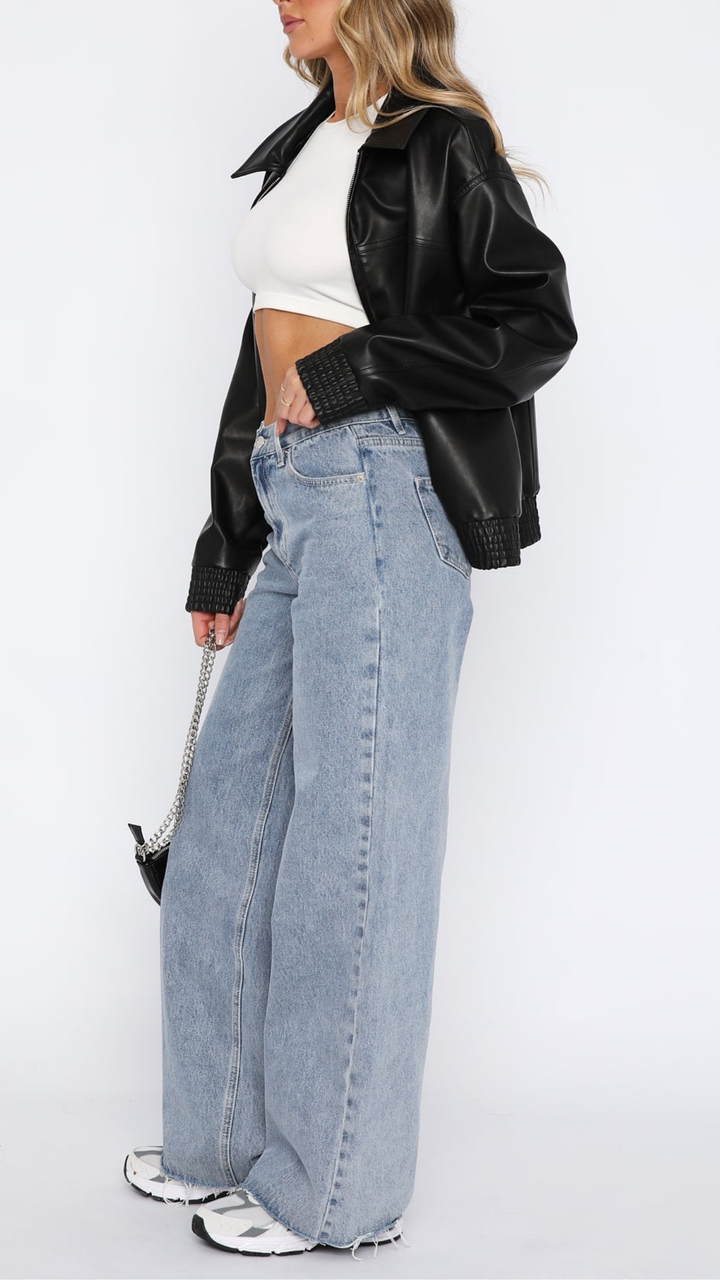 Noémie Mid Rise Wide Leg Jeans in Mid Blue
