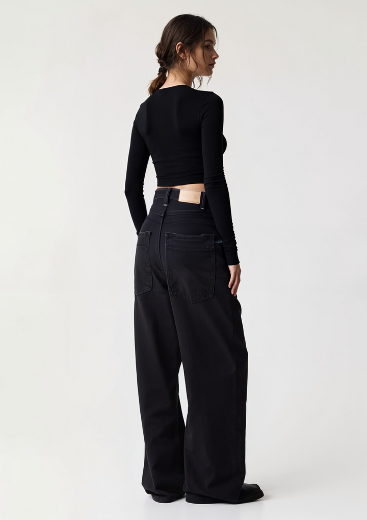Remi Top in black