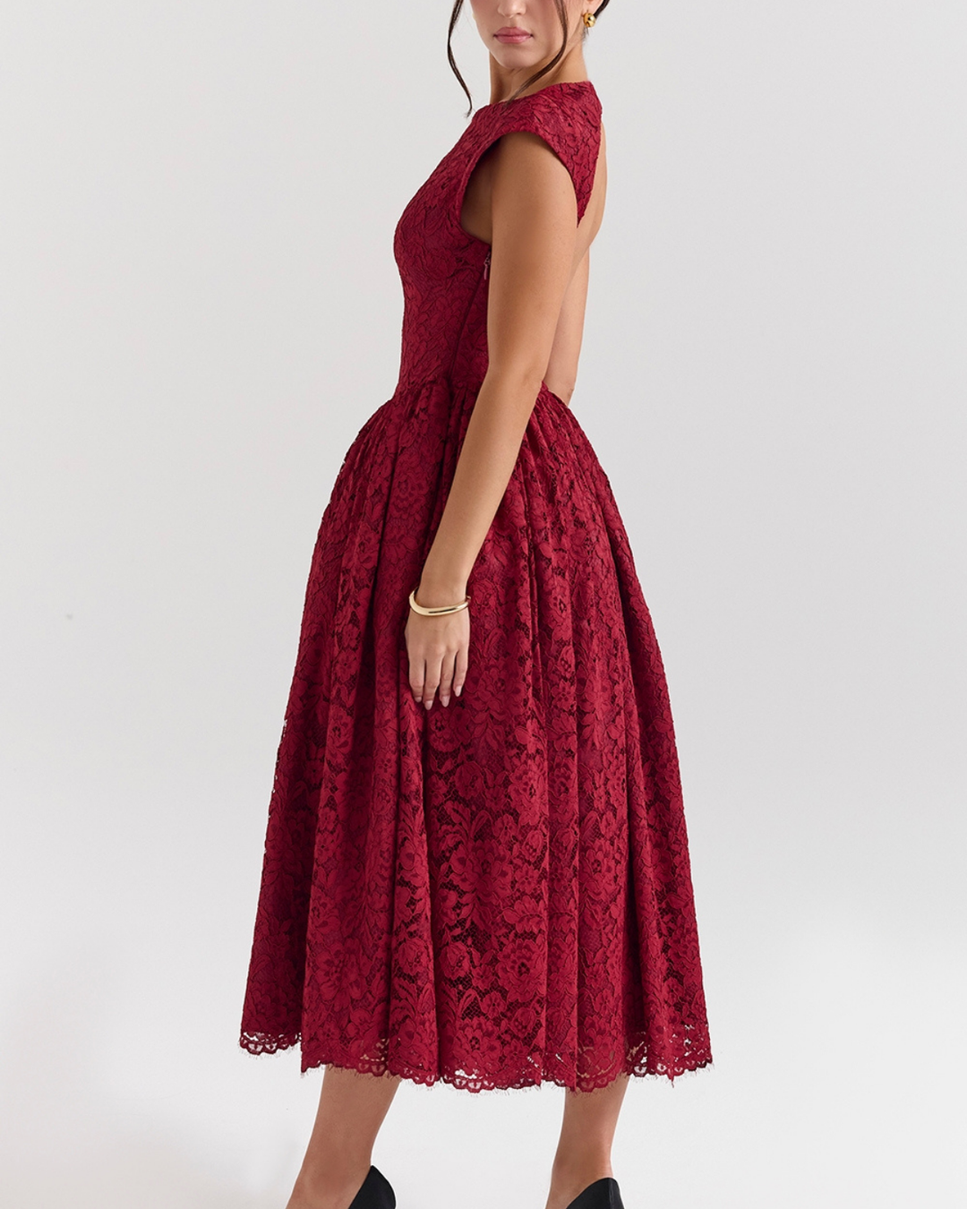 Josefina Berry Lace Backless Midi Dress in Maroon