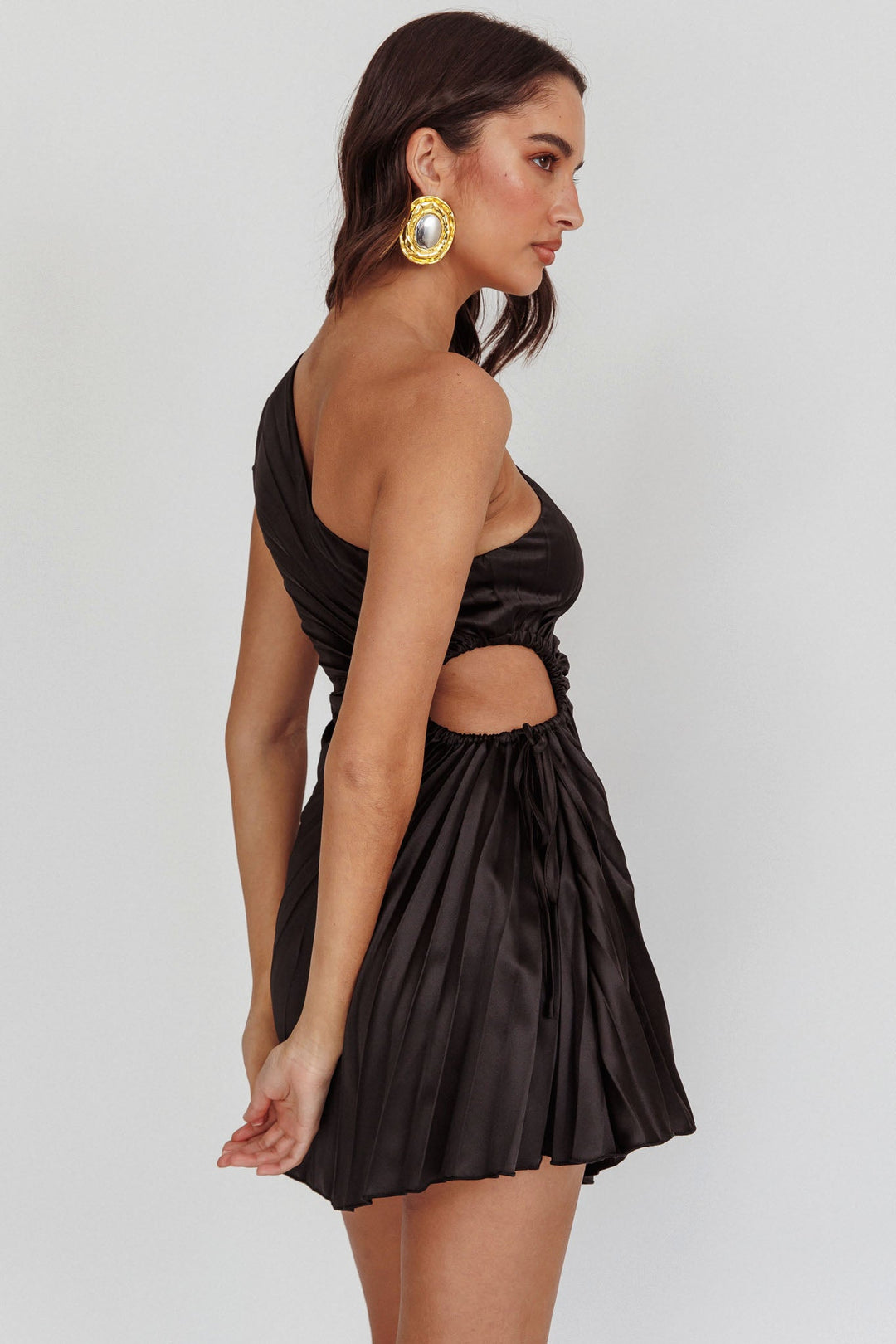 Tyla Waterfall One-Shoulder Plisse Mini Dress Black
