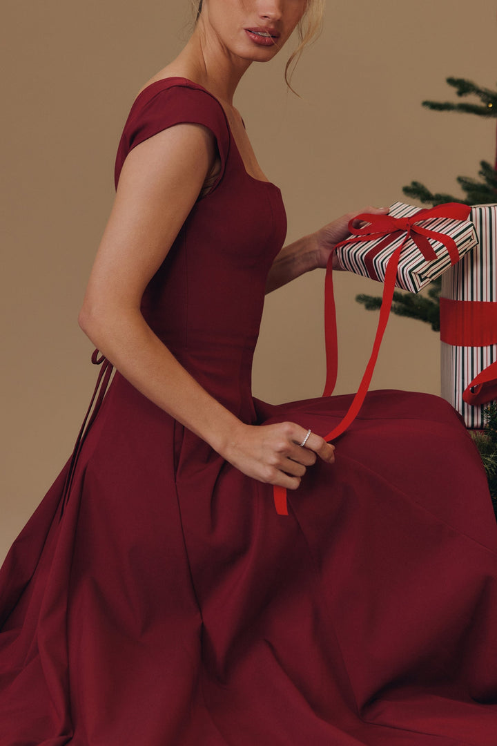 Elise Cap Sleeve Midi Dress in Maroon