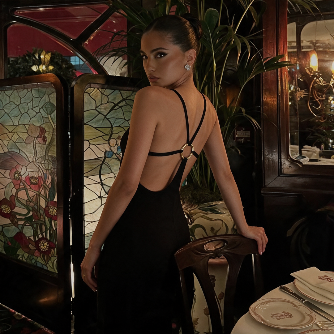 Veylisse Open-Back Column Maxi Dress