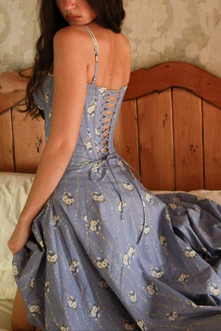Lilou Blue Daisy Print Midi Sundress in Blue