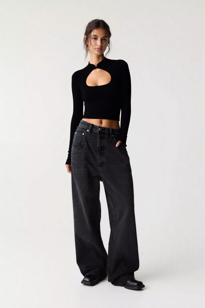 Remi Top in black