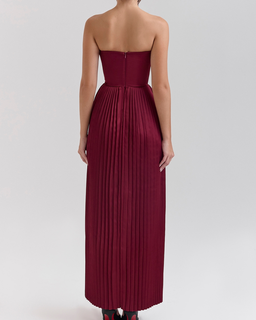 Gabriela Pleated Maxi Dress in Maroon