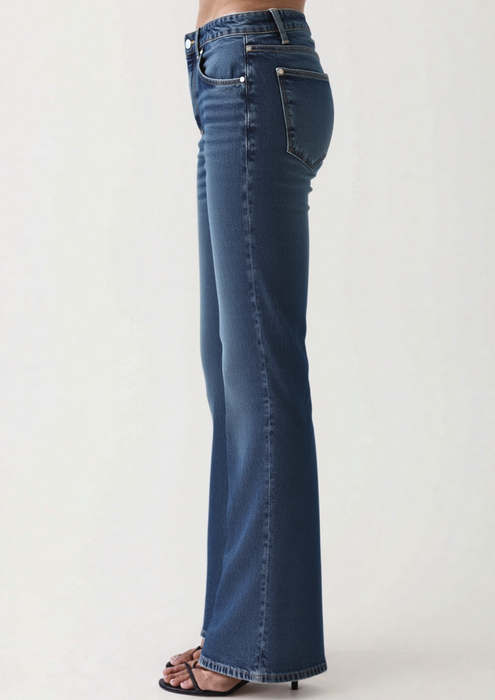 Quinn High-waist flared jeans