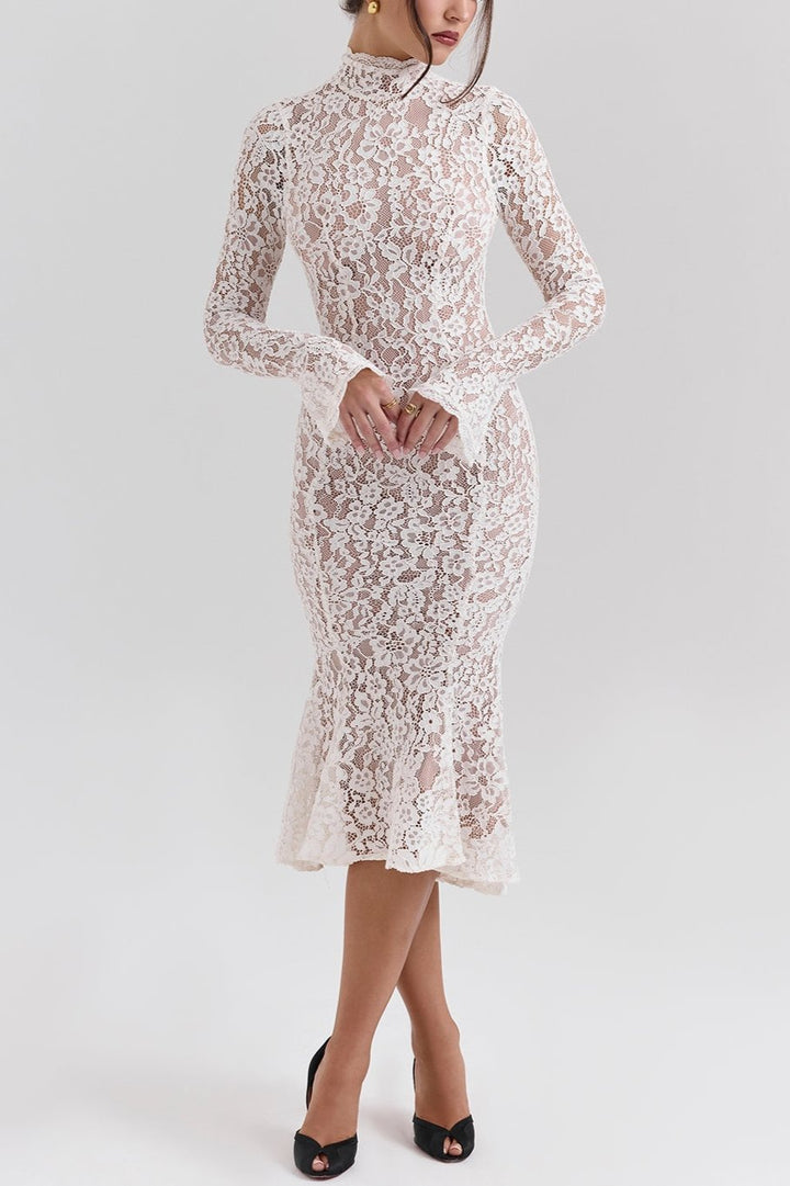 Vera Vintage Ivory Lace Fitted Midi Dress in Ivory