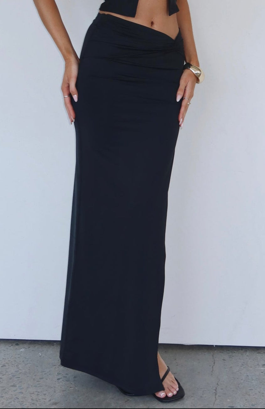 Akilina Maxi Skirt Black