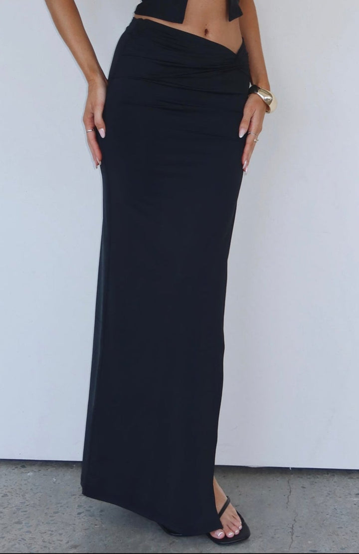 Akilina Maxi Skirt Black
